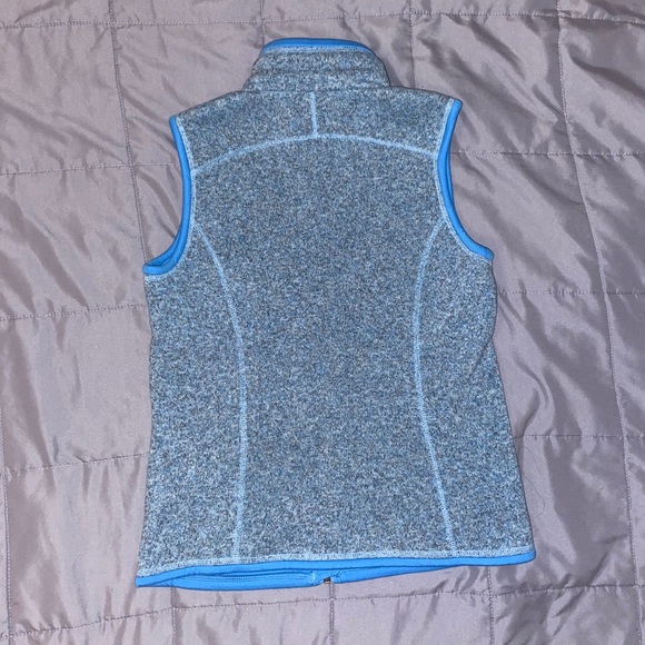 Women’s Patagonia Vest - Picture 2 of 4